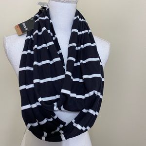 NWT Reebok infinity ♾ striped scarf 12”w x39”L